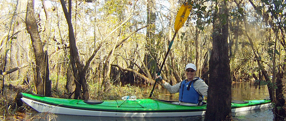 Kayak tours on the water